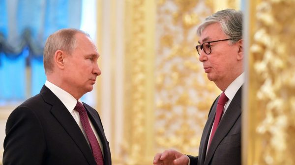 Шураев: Токаев должен принять решение о выходе из ОДКБ и ЕАЭС