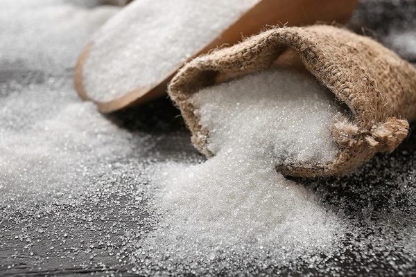 В Казахстане ввели временный запрет на вывоз сахара