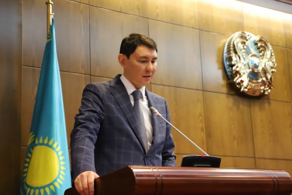 В Казахстане подорожает алкоголь и табачные изделия