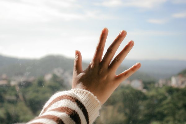 Читай по рукам: форма пальцев может рассказать многое о человеке