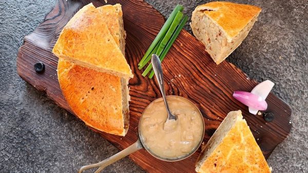 Вкуснейший соленый пирог, который заменит хлеб: секрет в одном необычном ингредиенте