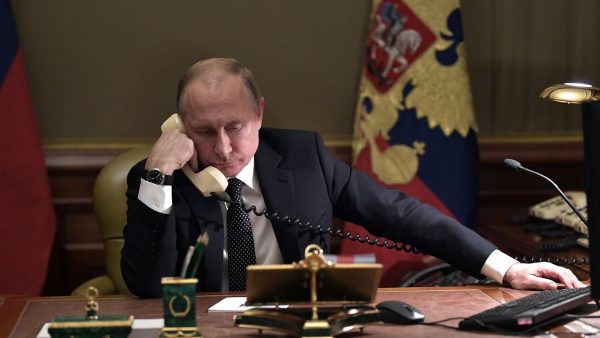 Токаев провел телефонный разговор с Путиным: о чем говорили