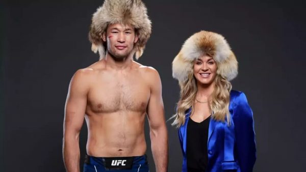 Влюбленная в Рахмонова красотка UFC «заговорила» на казахском языке