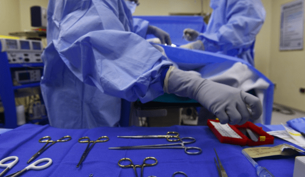 Десять живых червей вытащили врачи из носа двухлетнего ребенка
