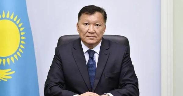 Обвиняемого в тяжком преступлении казахстанского чиновника освободили в зале суда