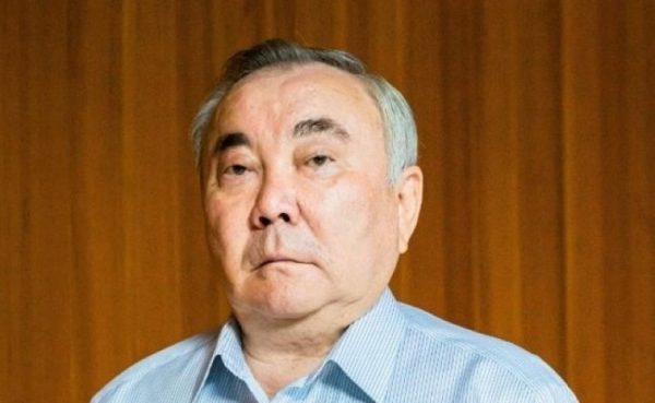 Болат Назарбаев умер