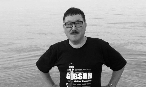 Скончался солист группы «Дос-Мукасан» Акжол Меирбеков