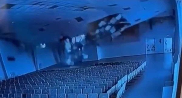 Кровля рухнула в одной из школ Мангистау: видео
