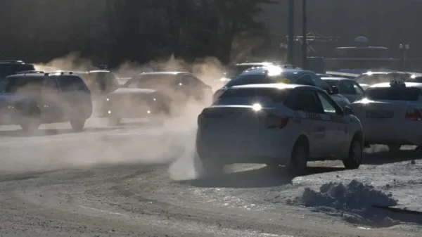 Водитель такси заплатит актюбинке 500 тысяч тенге